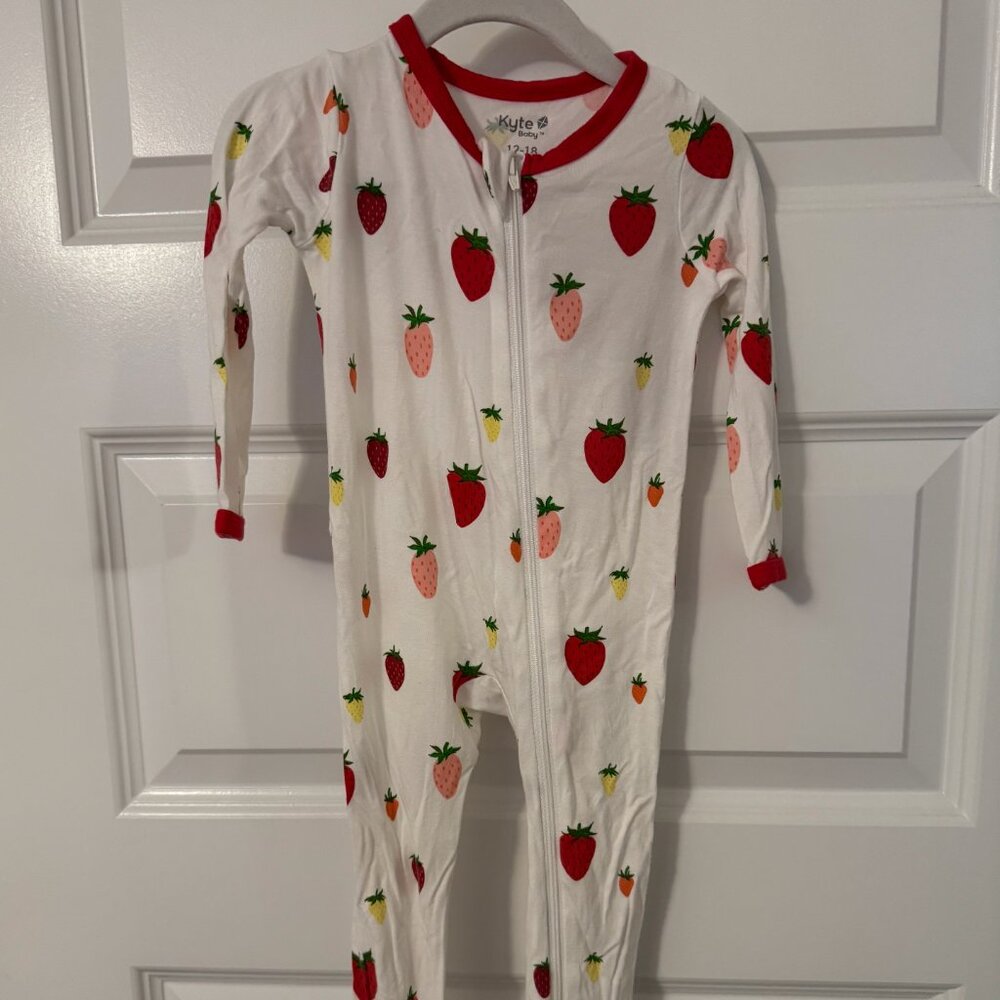 Kyte Baby Strawberry footie pajamas